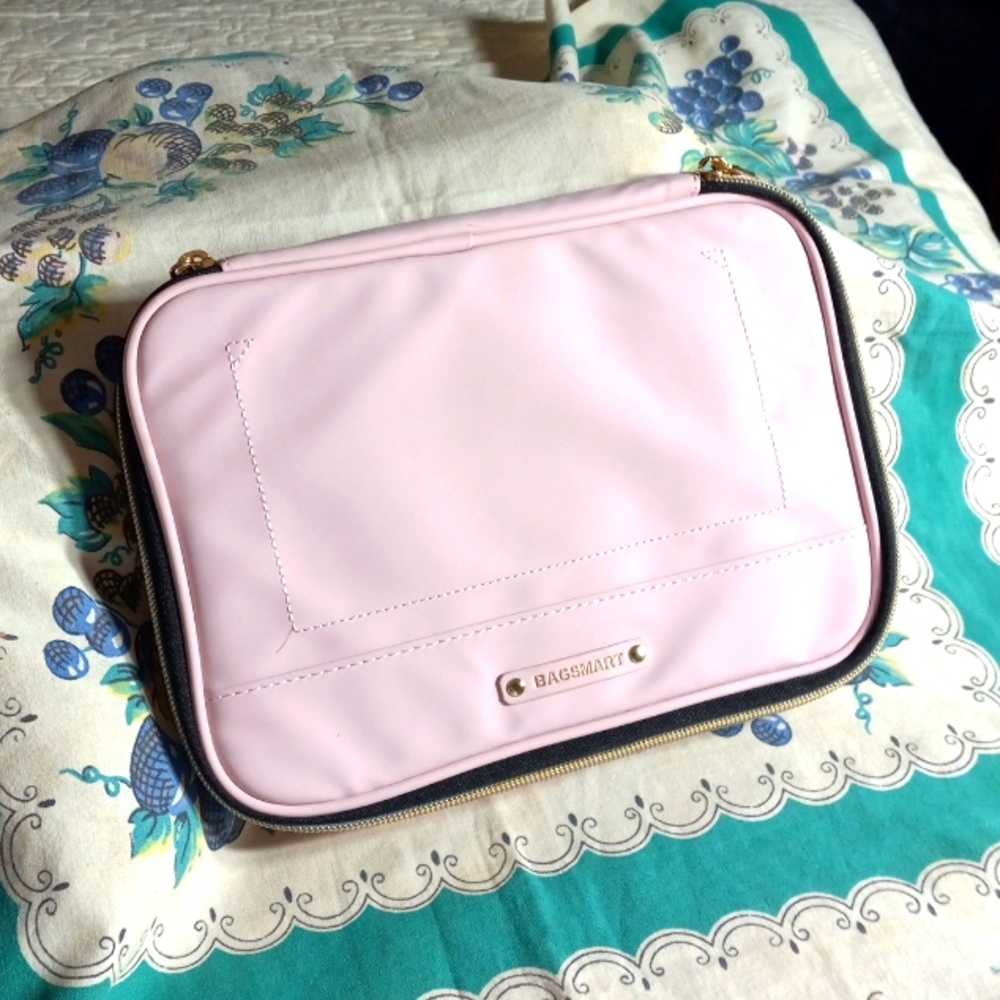 The Universal Cable Organizer